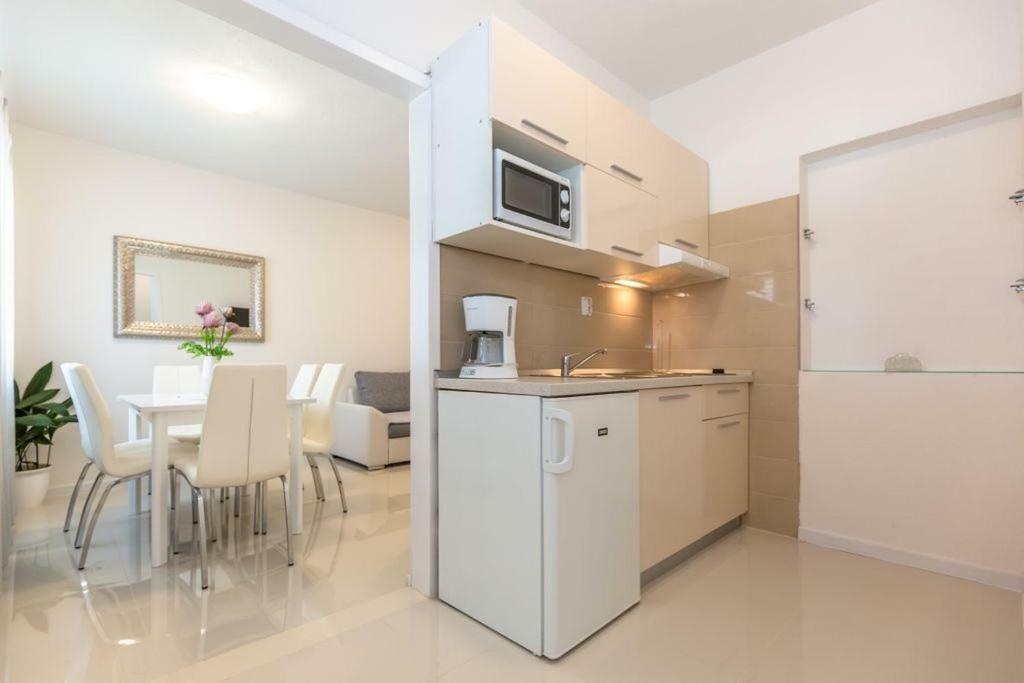 Tatijana Holiday Apartments Makarska Kültér fotó