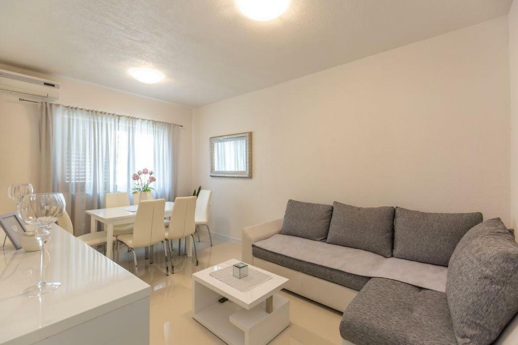 Tatijana Holiday Apartments Makarska Kültér fotó